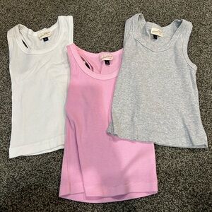 Lot of 3 universa threads tanks